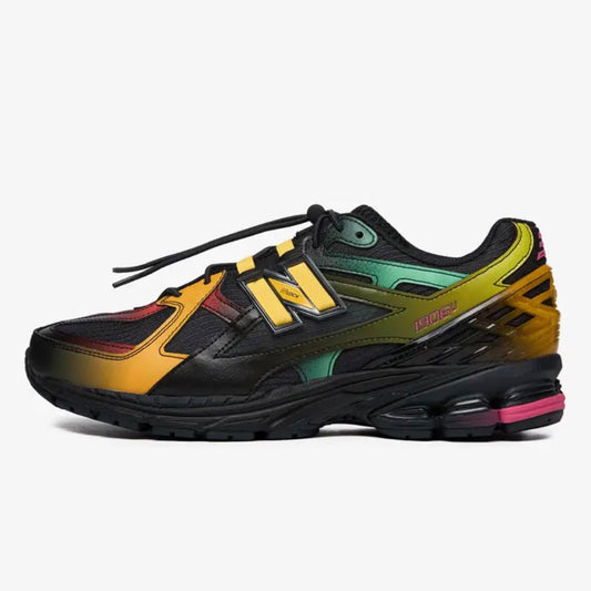 NB 1906U B&W “Butterfly Echo”