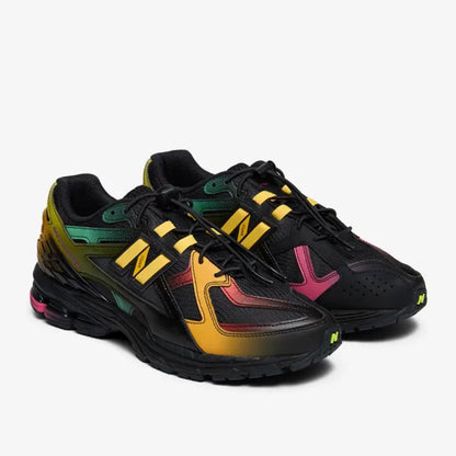NB 1906U B&W “Butterfly Echo”