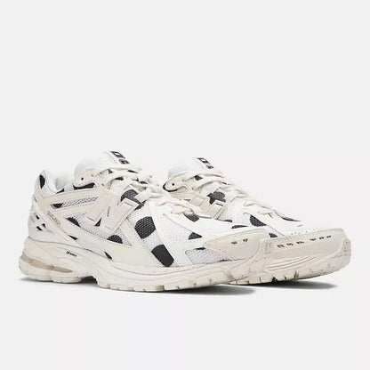 NB 1906R “Polka Dot”